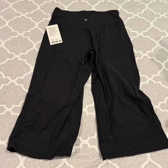 lululemon athletica Align Black Wide Leg Crop - Picture 4 of 6